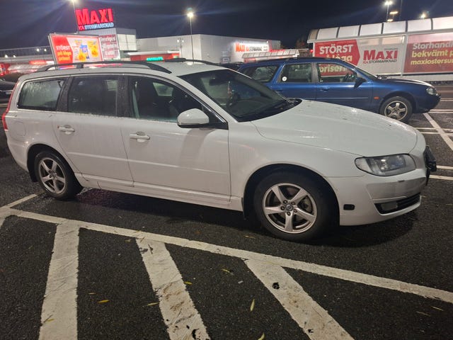 Volvo V70 2015