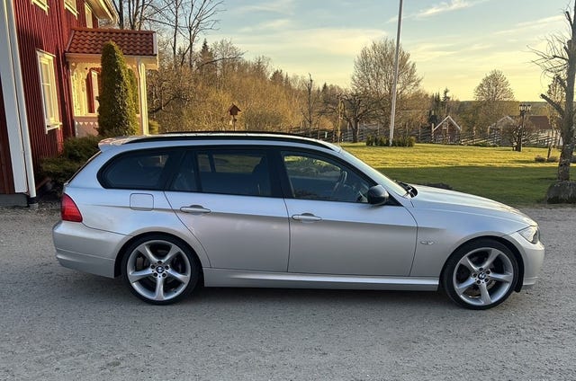 BMW 320d 2010