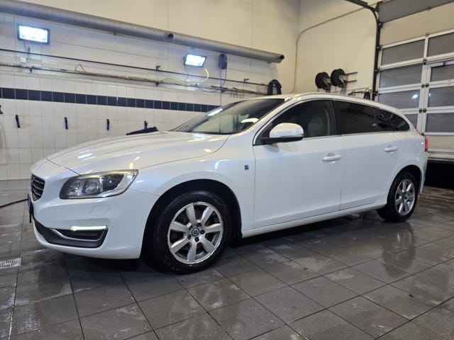 Volvo V60 2015 – bild 2