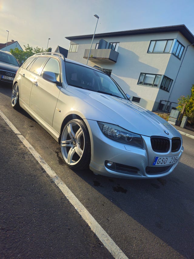 BMW 320i 2010
