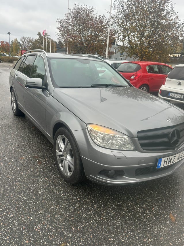 Mercedes-Benz C 180 2010