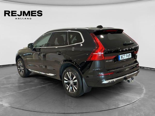 Volvo XC60 2023 – bild 2