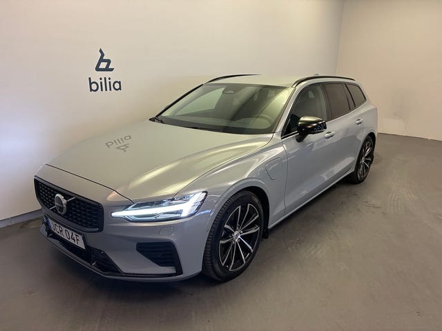Volvo V60 2025