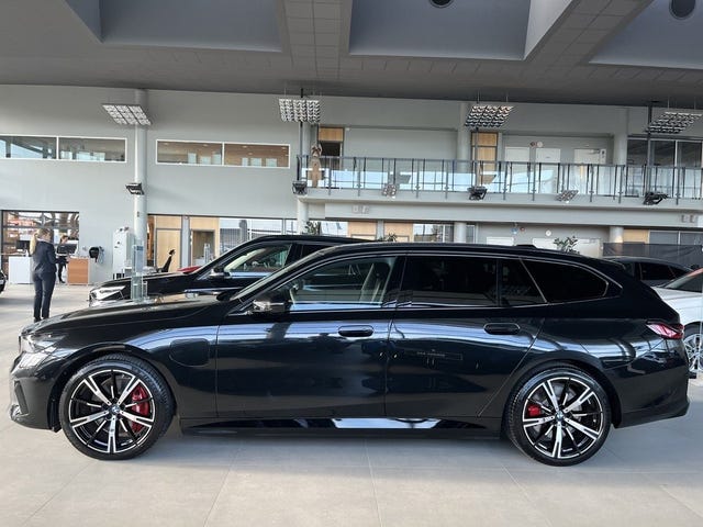 BMW 550e 2026 – bild 3