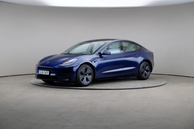 Tesla Model 3 2023