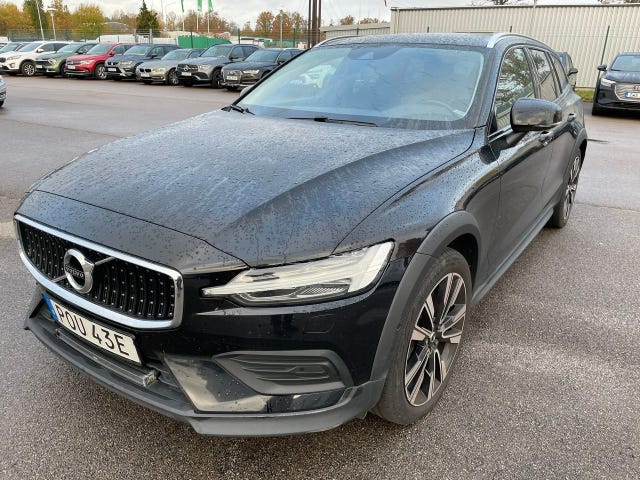 Volvo V60 Cross Country 2021