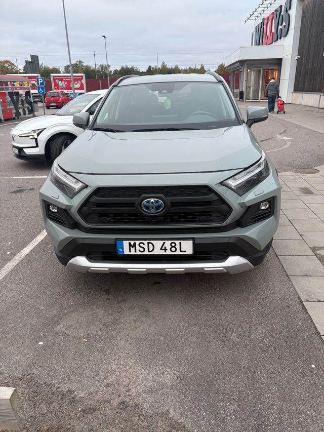 Toyota RAV4 2022 – bild 2