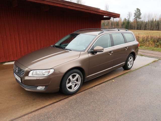 Volvo V70 2015