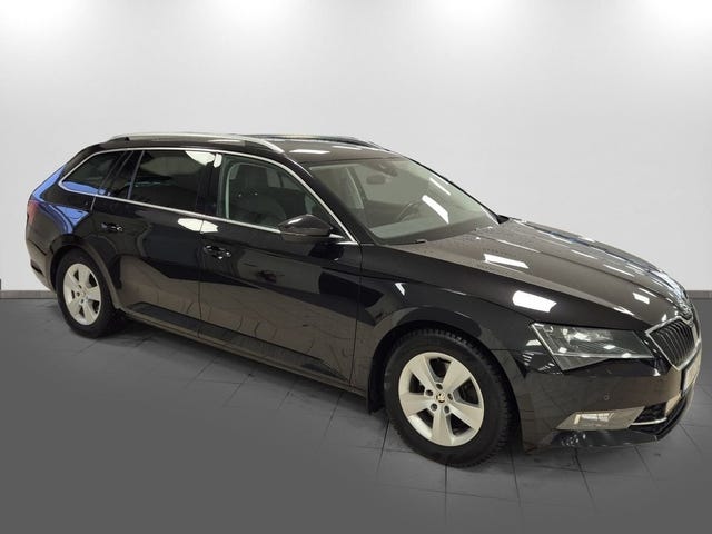 Skoda Superb 2017 – bild 3