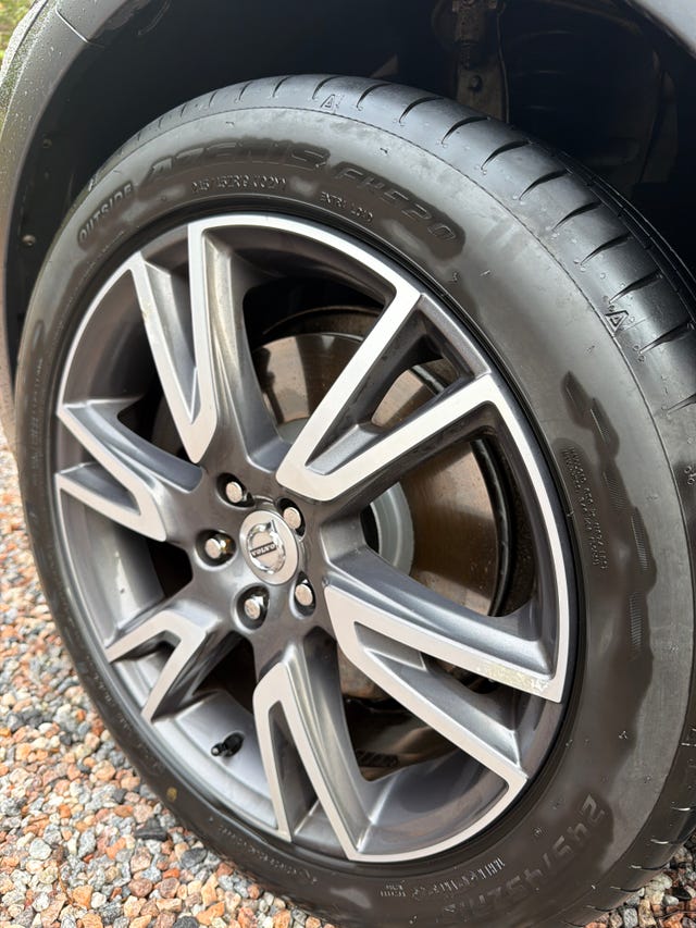 Volvo V90 Cross Country 2019 – bild 4