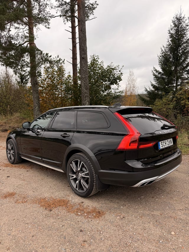 Volvo V90 Cross Country 2019 – bild 2