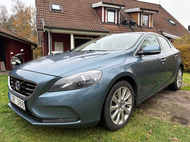 Volvo V40 2013