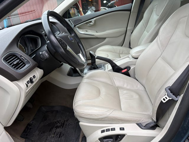 Volvo V40 2013 – bild 4