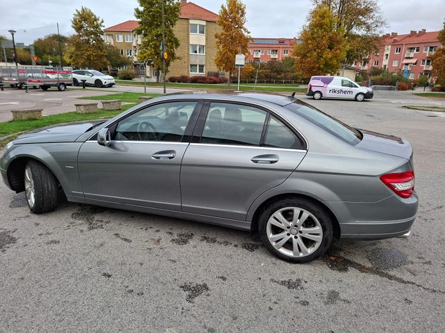 Mercedes-Benz C 220 2011