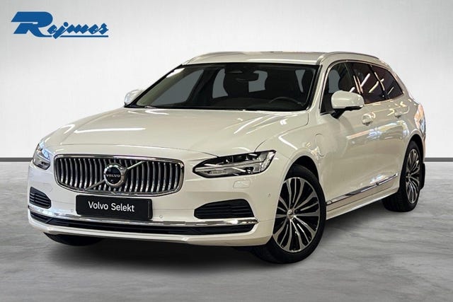 Volvo V90 2025