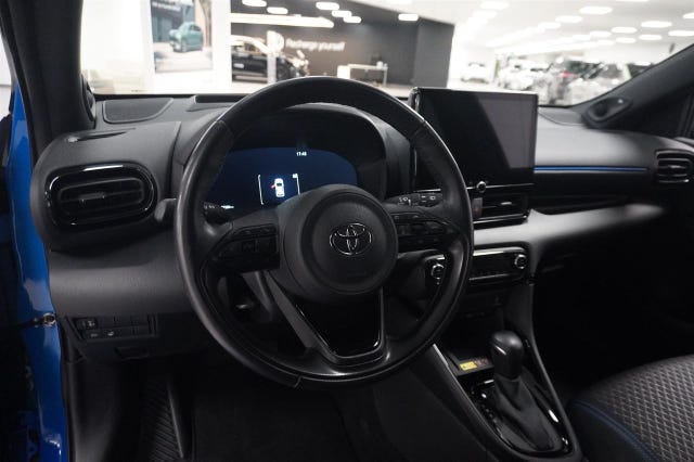Toyota Yaris 2024 – bild 2