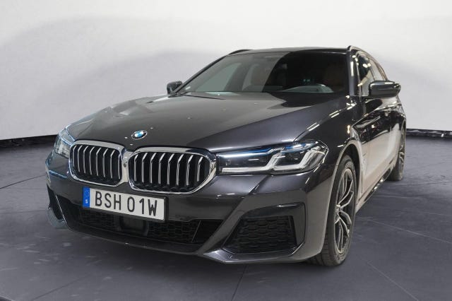 BMW 530e 2021
