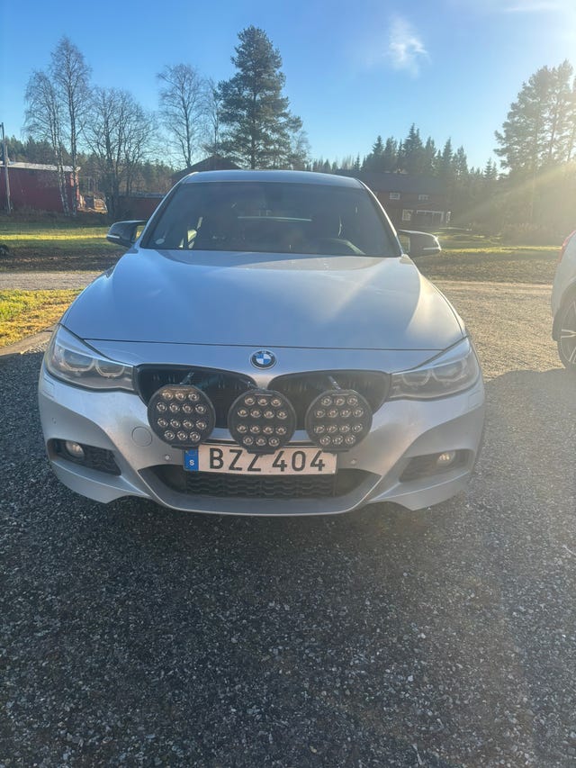 BMW 320d 2014 – bild 2