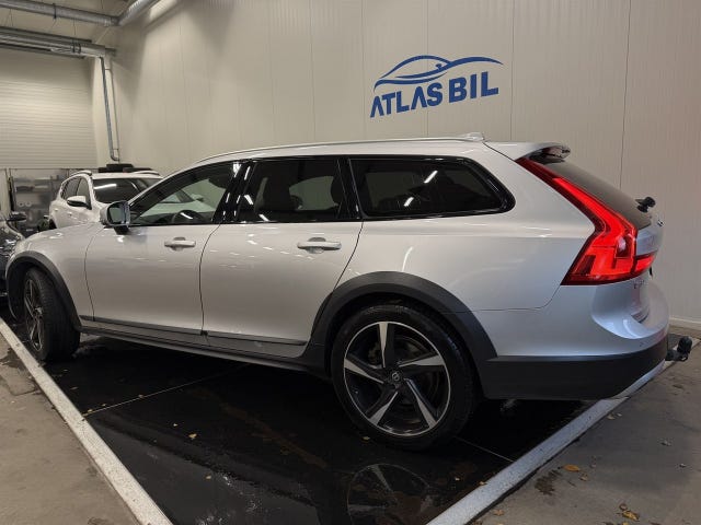 Volvo V90 Cross Country 2019 – bild 4
