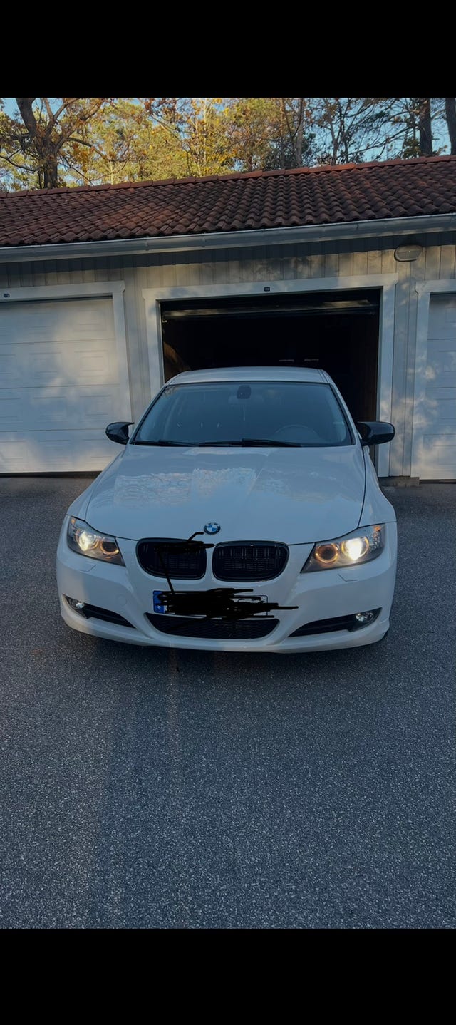 BMW 318d 2011