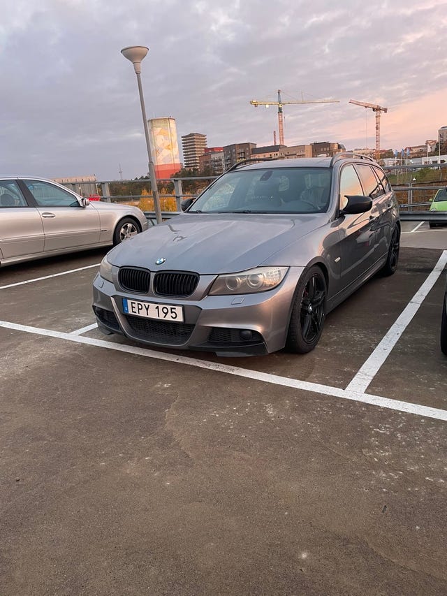 BMW 320d 2010