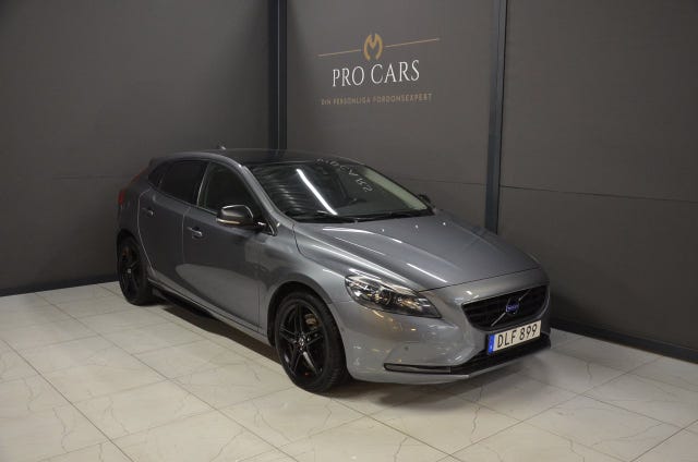 Volvo V40 2015