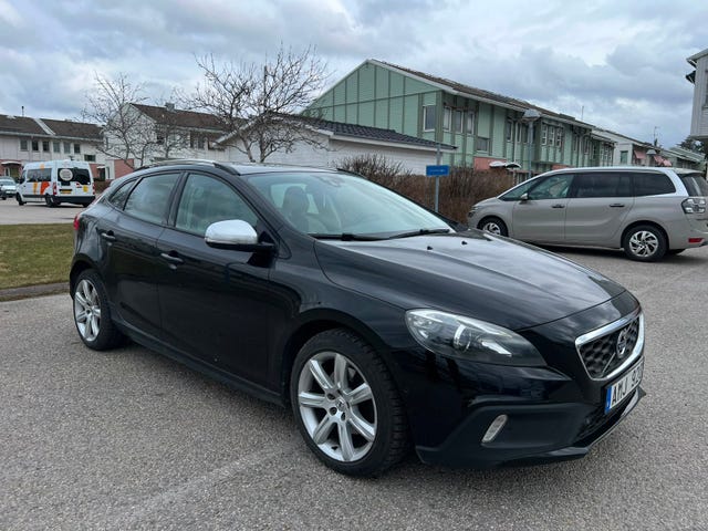 Volvo V40 Cross Country 2014