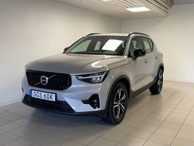 Volvo XC40 2025