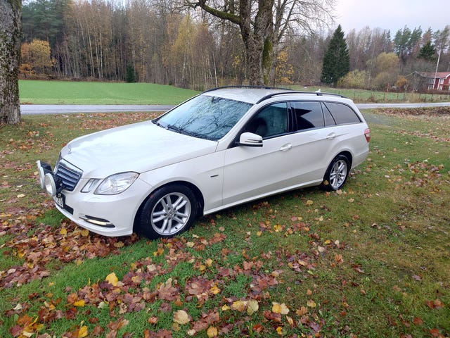 Mercedes-Benz E 200 2012