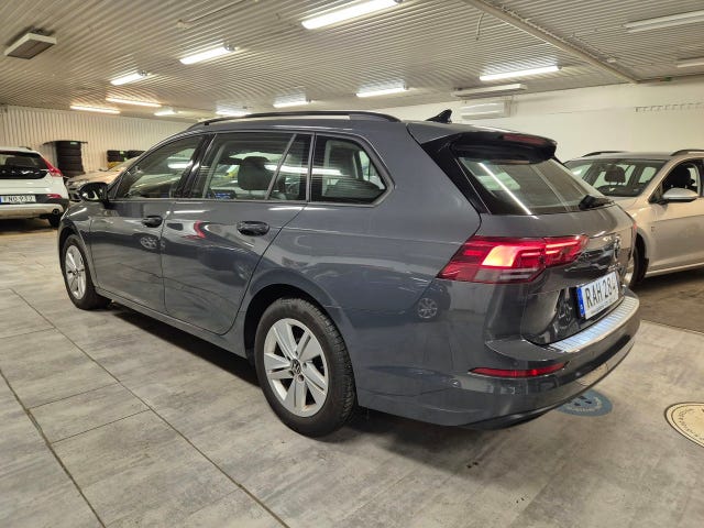 Volkswagen Golf I 2023 – bild 2