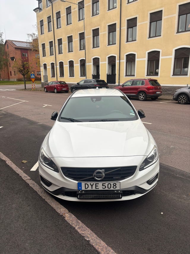 Volvo V60 2015