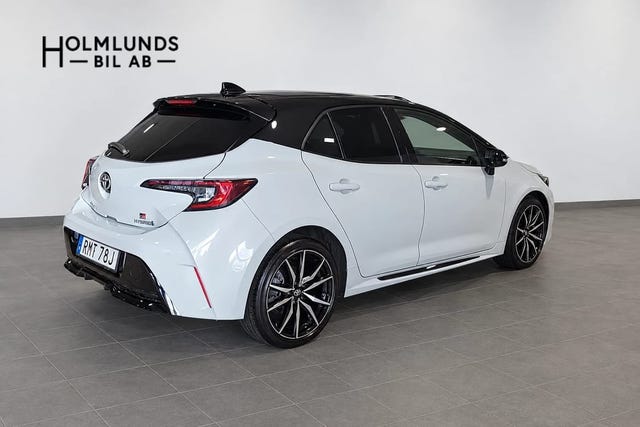 Toyota Corolla 2023 – bild 3