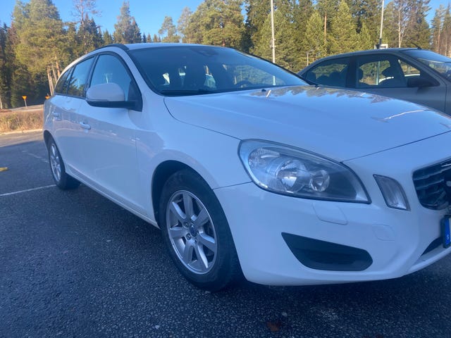 Volvo V60 2012 – bild 2
