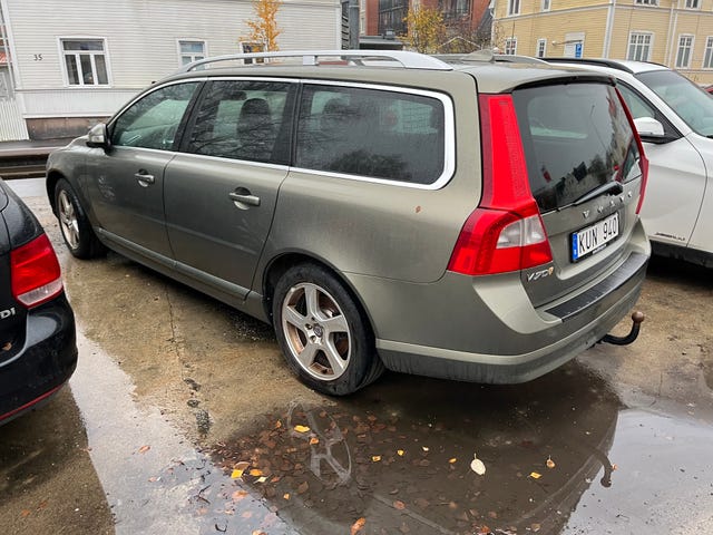 Volvo V70 2011