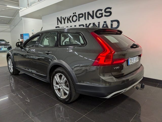 Volvo V90 Cross Country 2019 – bild 3