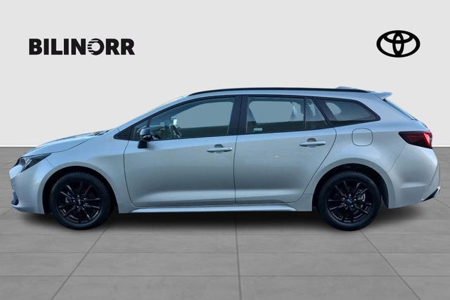 Toyota Corolla 2025 – bild 3