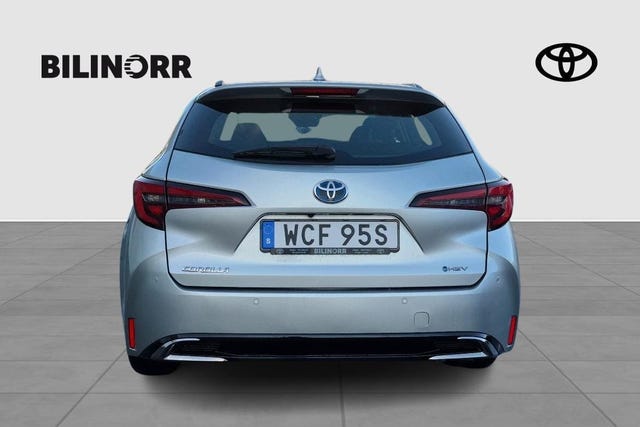 Toyota Corolla 2025 – bild 4