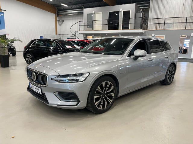 Volvo V60 2023