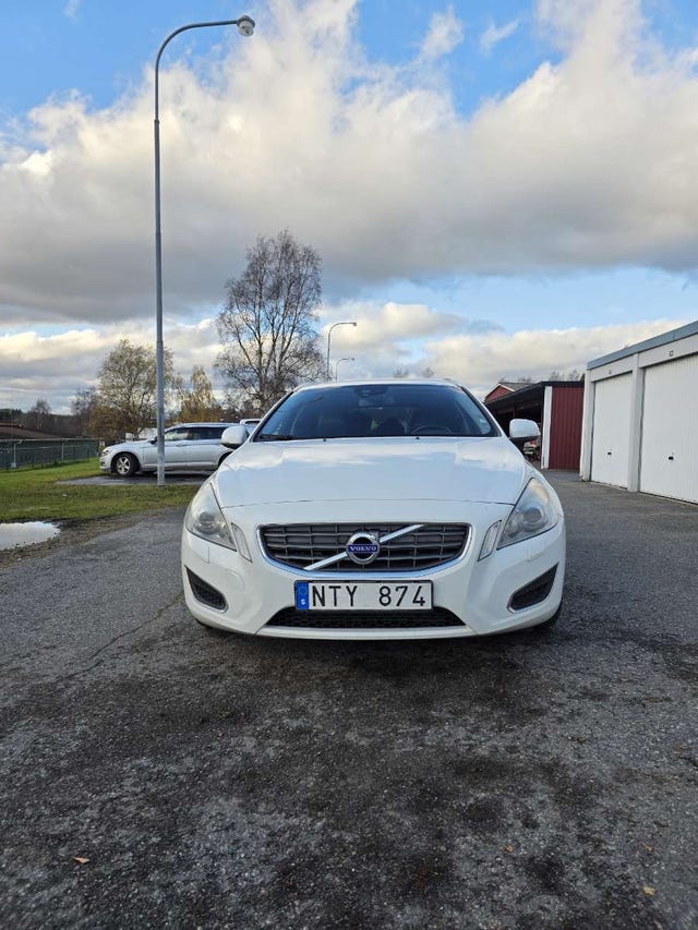 Volvo V60 2012 – bild 2