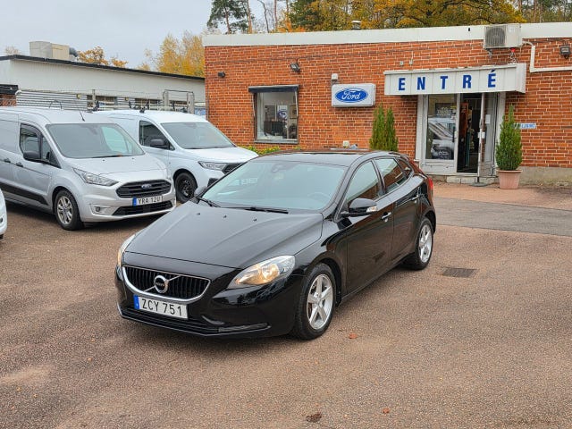 Volvo V40 2018