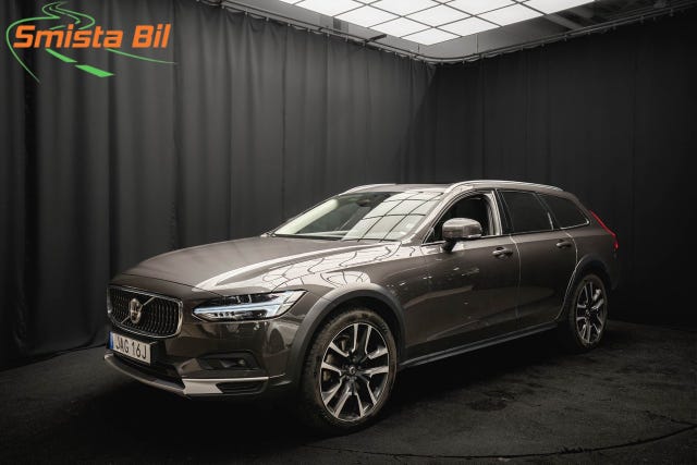Volvo V90 Cross Country 2023