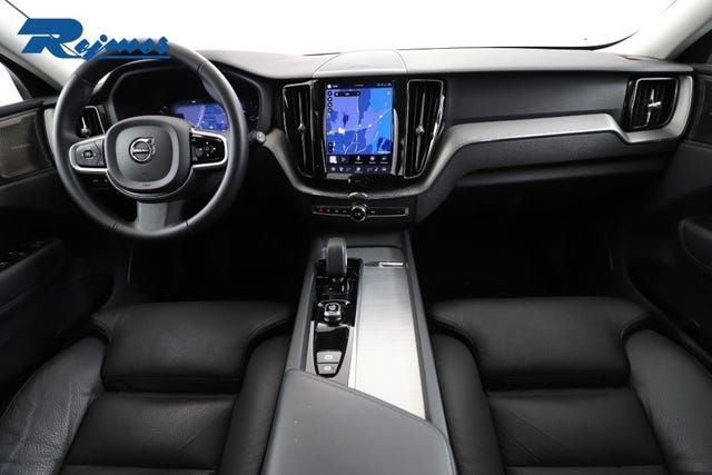 Volvo XC60 2025 – bild 2