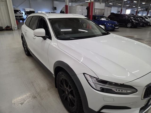 Volvo V90 Cross Country 2018 – bild 3