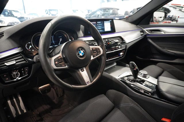 BMW 520d 2018 – bild 2