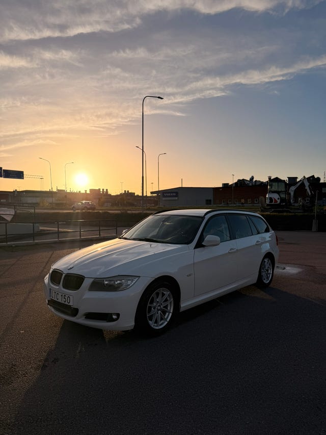 BMW 318d 2011