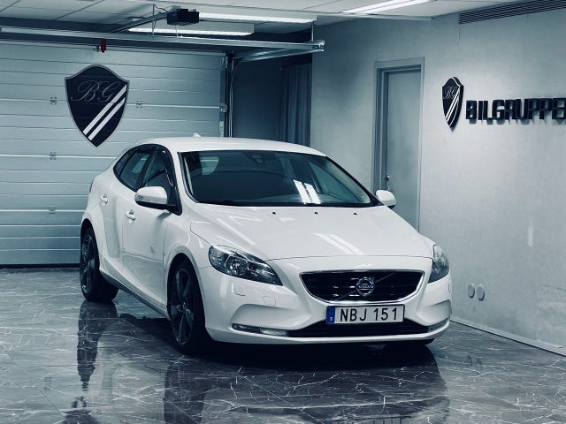Volvo V40 2016