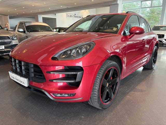Porsche Macan Turbo 2016