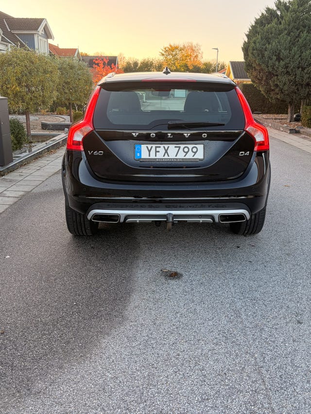Volvo V60 Cross Country 2017