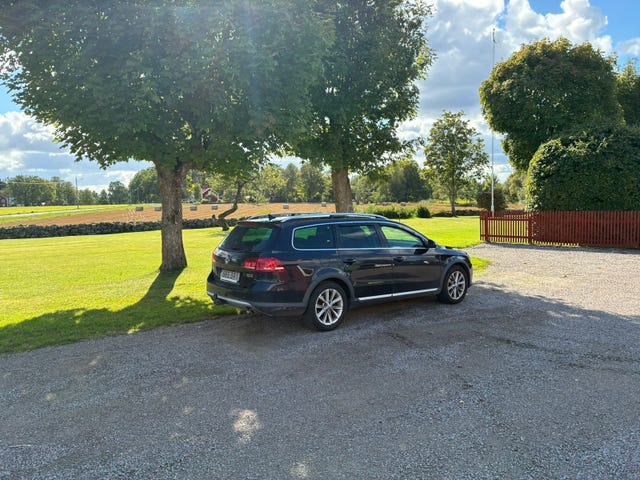 Volkswagen Passat Alltrack 2014 – bild 2