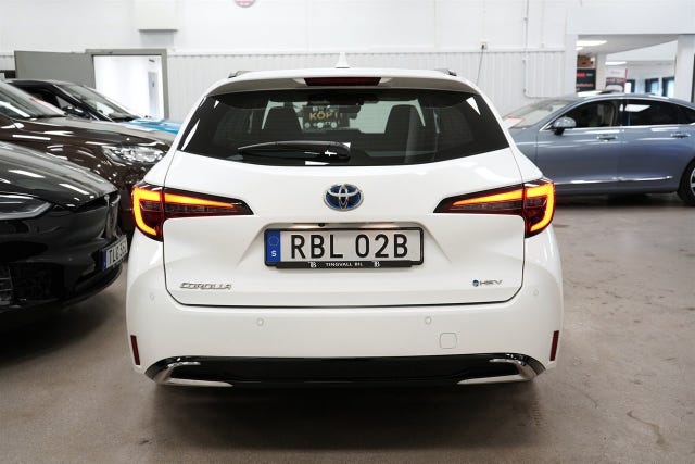 Toyota Corolla 2024 – bild 4